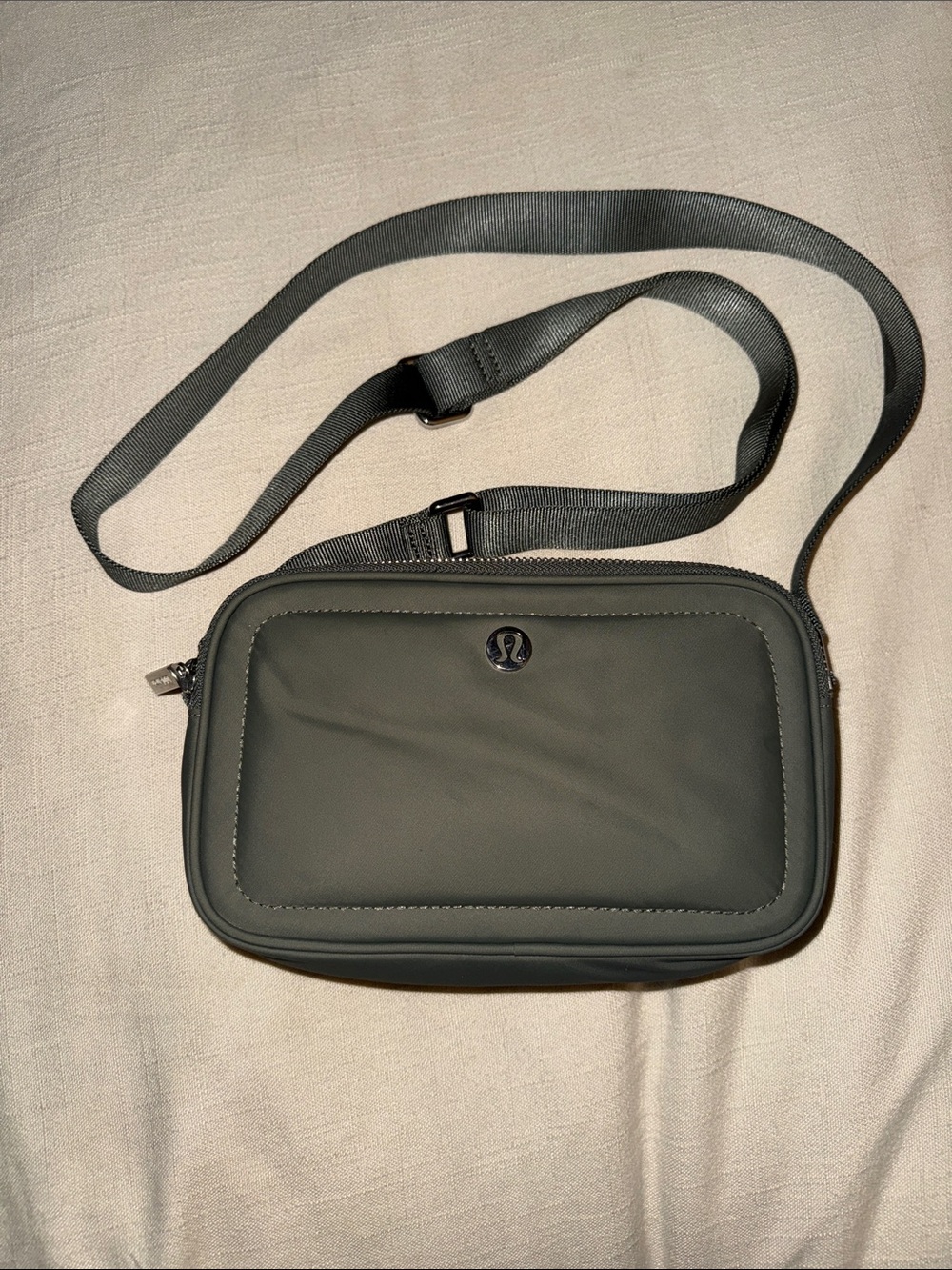 lululemon athletica women's Olive Crossbody Belt Bag